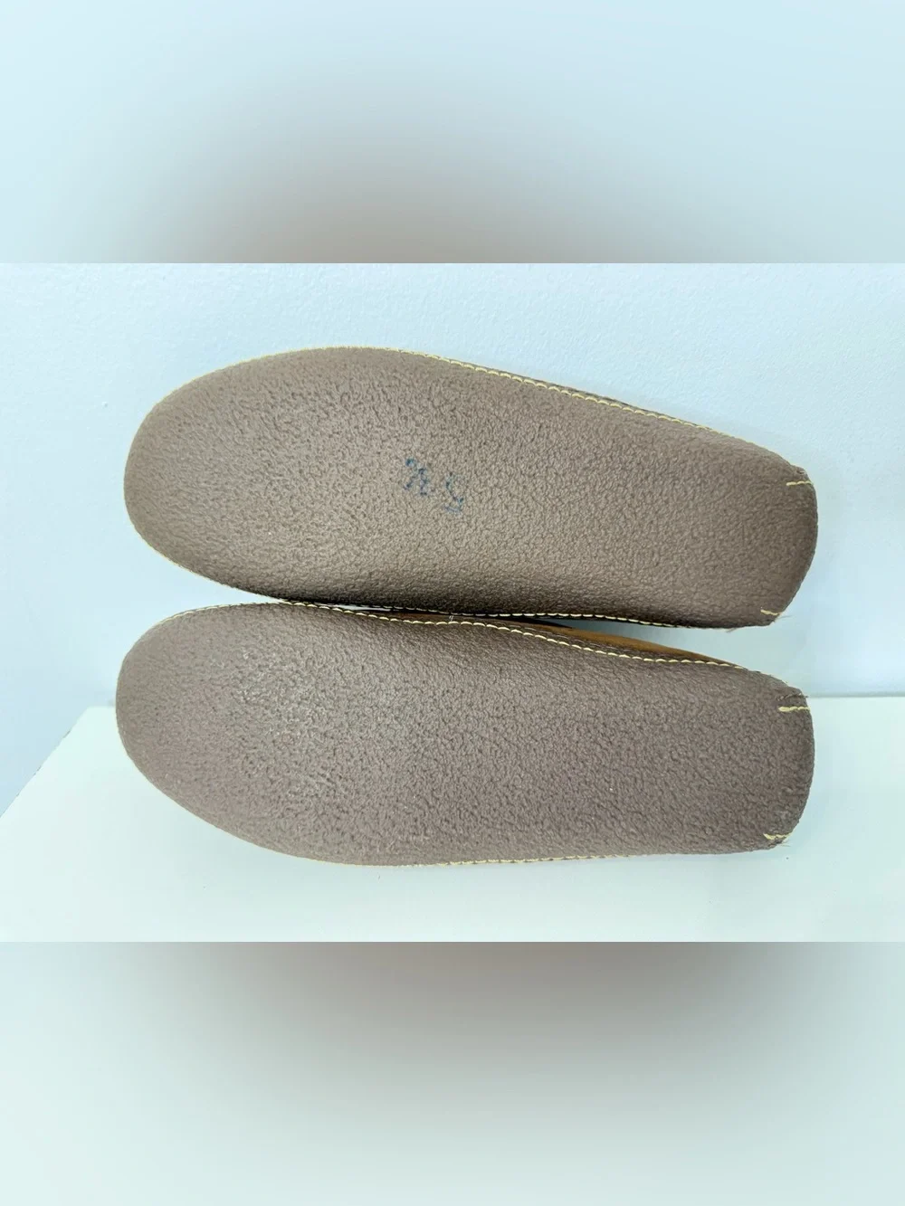 L.L. Bean Brown Hand Sewn Leather Slippers Flannel Lined Men’s Size 10 Classic